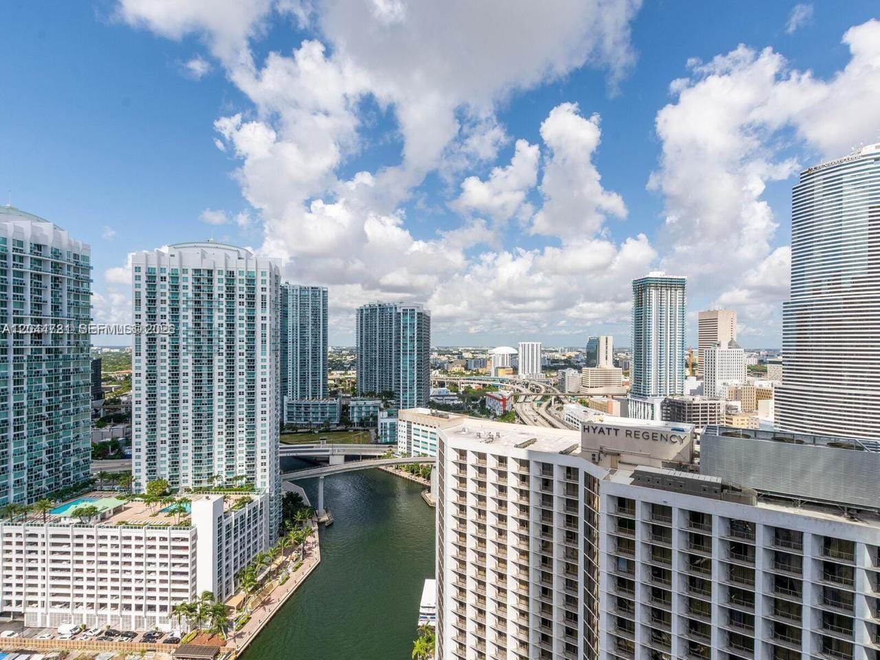 200 Biscayne Boulevard Way 3102, Miami, FL 33131 photo 4