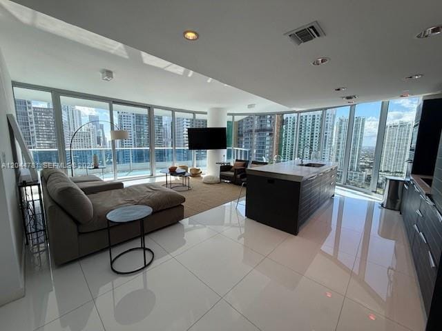 200 Biscayne Boulevard Way 3102, Miami, FL 33131 photo 8