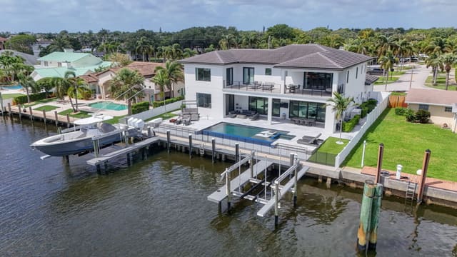 824 Shore Drive, North Palm Beach, FL 33408
