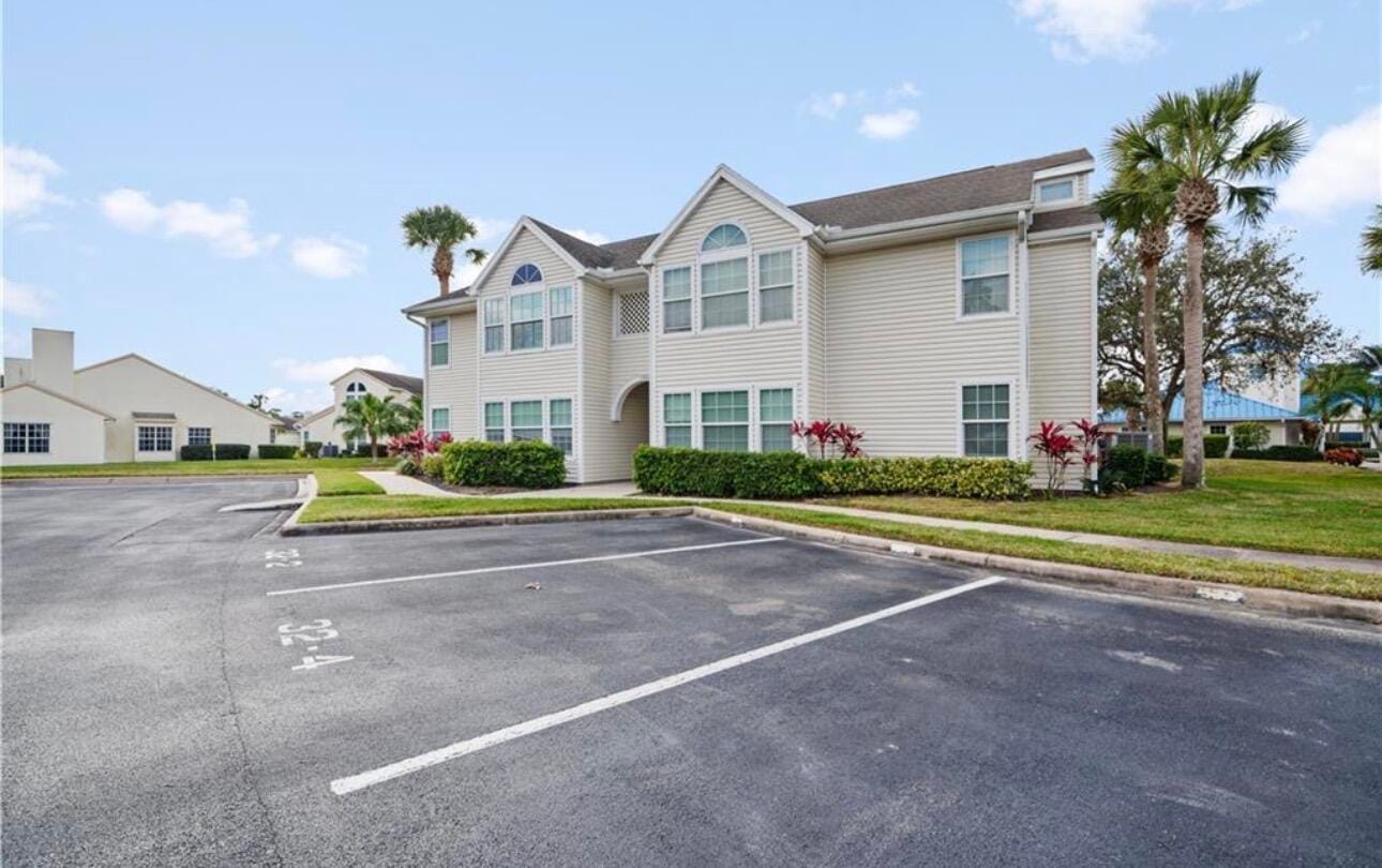 1907 Aynsley Way 32-2, Vero Beach, FL 32966 photo 21