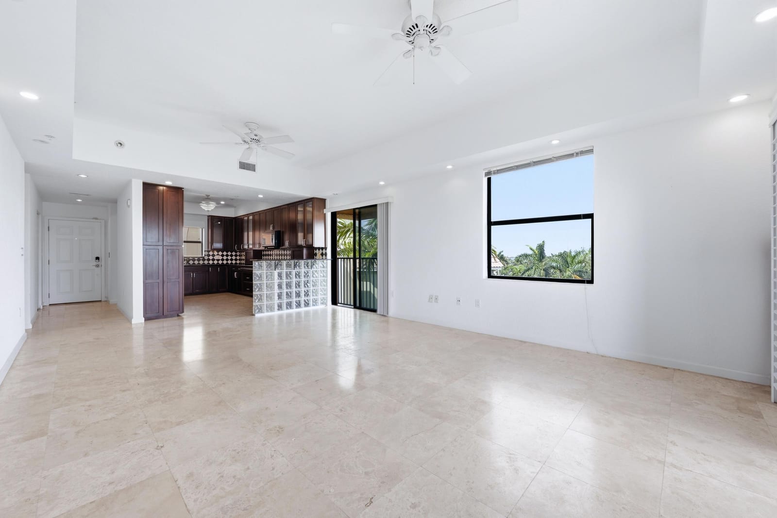 1640 Presidential Way 501, West Palm Beach, FL 33401 photo 2