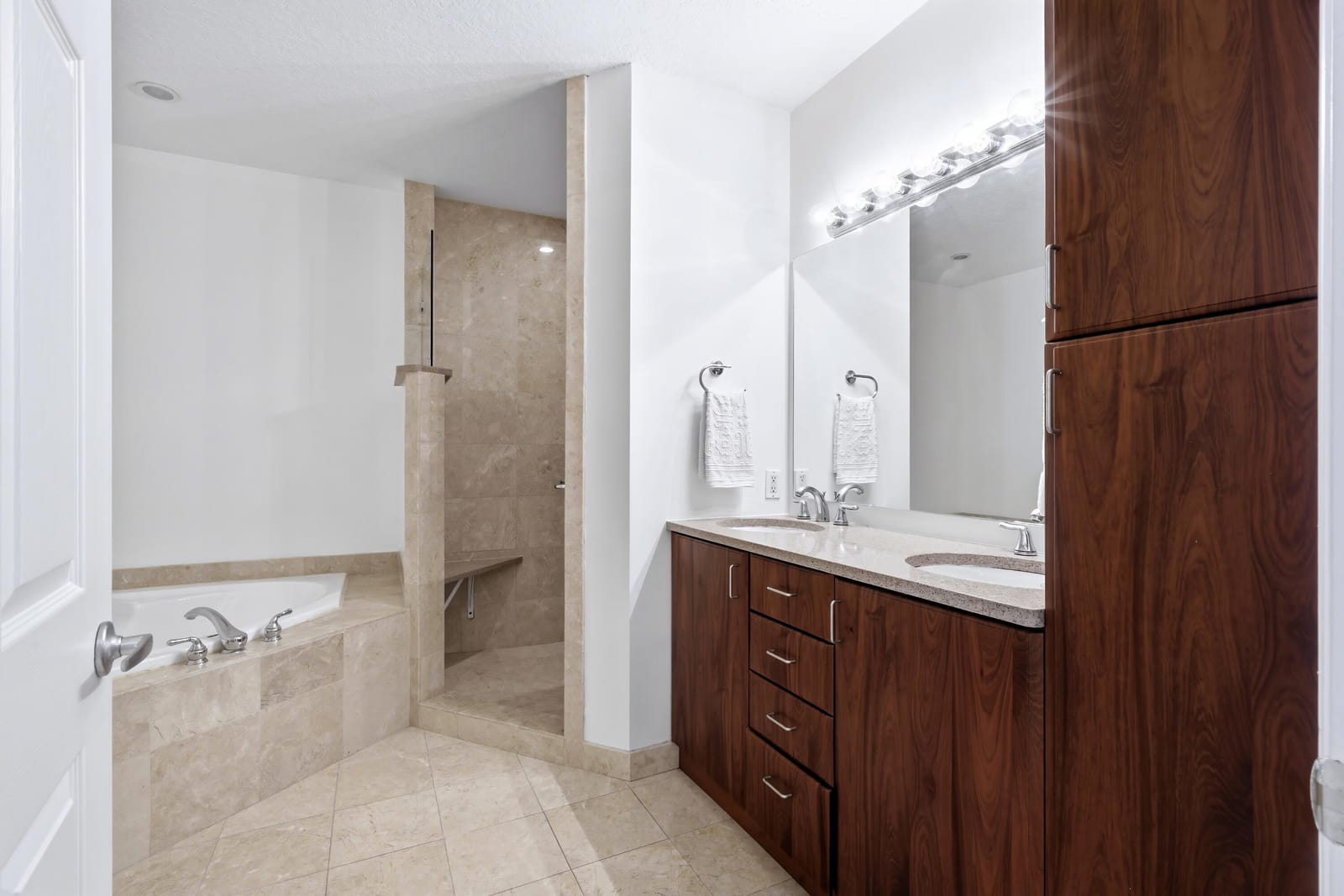 1640 Presidential Way 501, West Palm Beach, FL 33401 photo 18