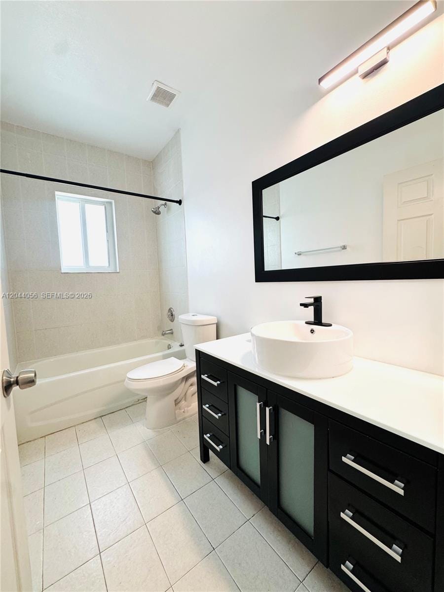 363 NE 35th Terrace — photo 7