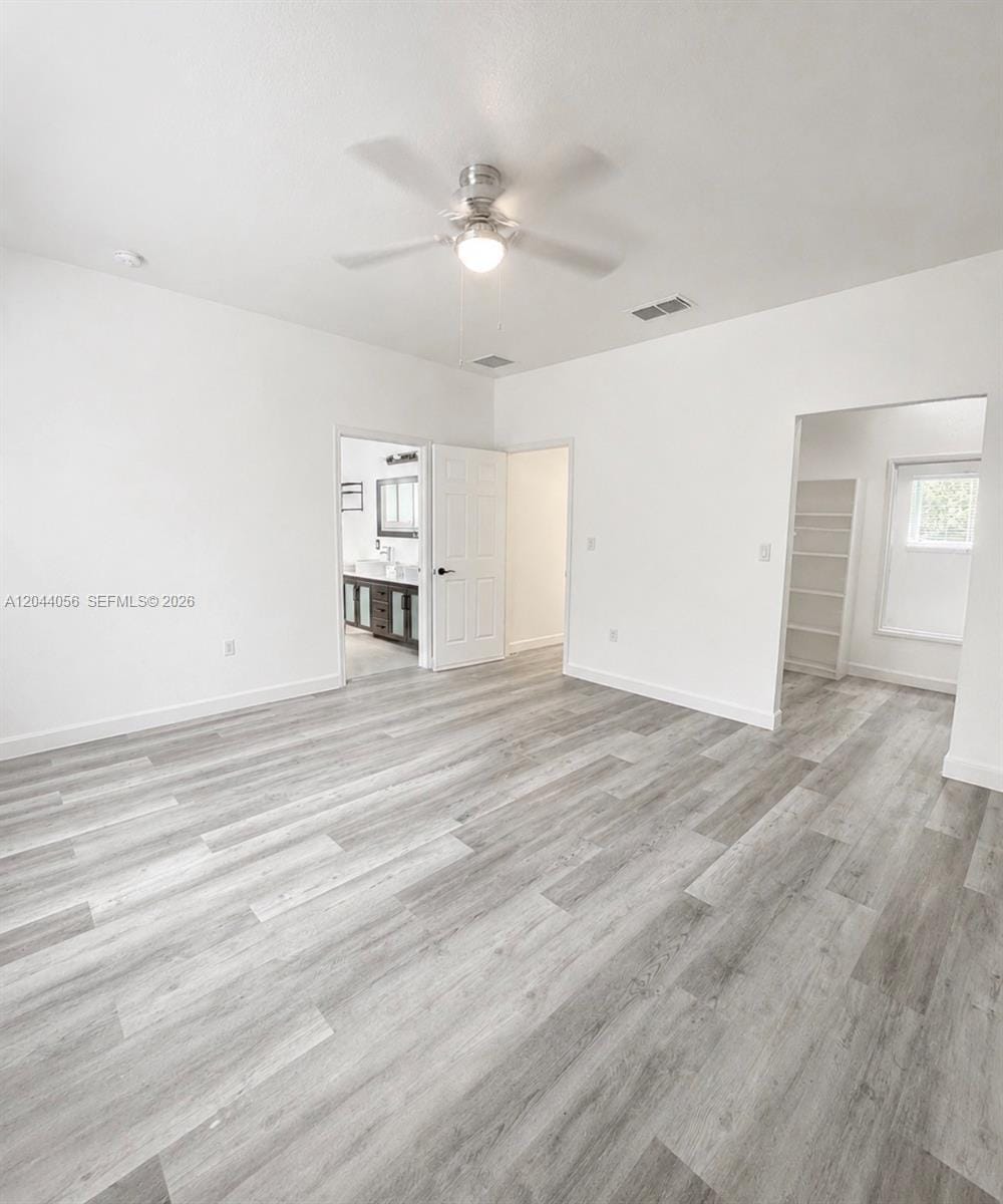 363 NE 35th Terrace — photo 11