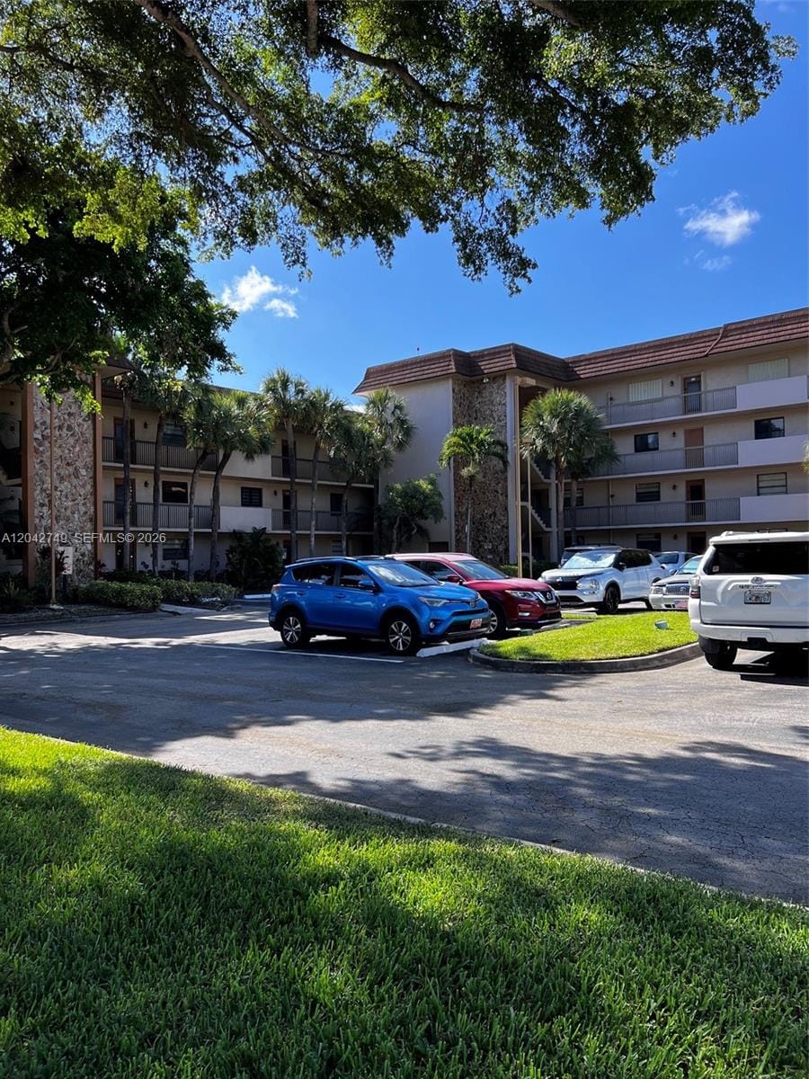 4975 E Sabal Palm Boulevard 304 — photo 1