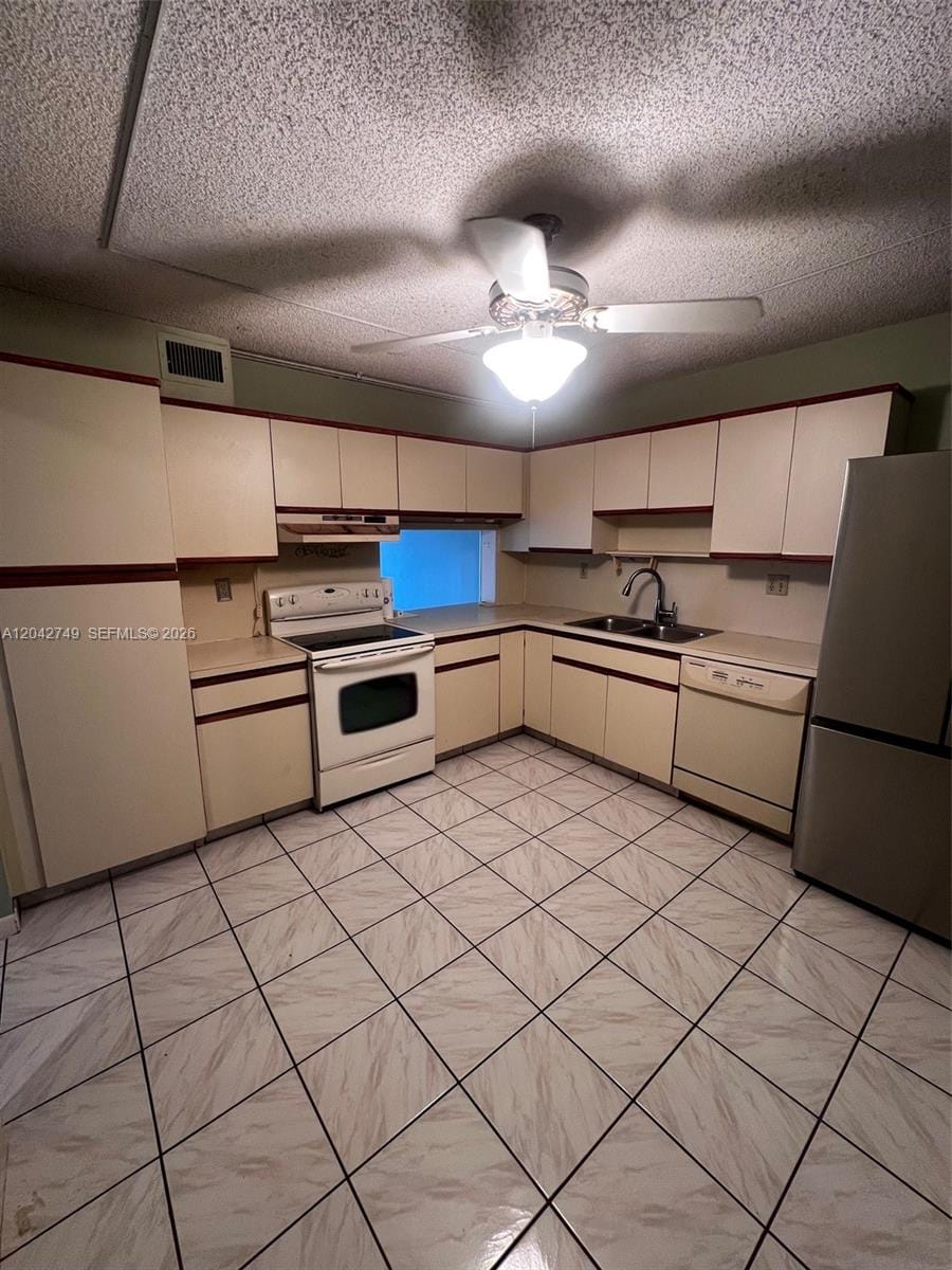 4975 E Sabal Palm Boulevard 304 — photo 5