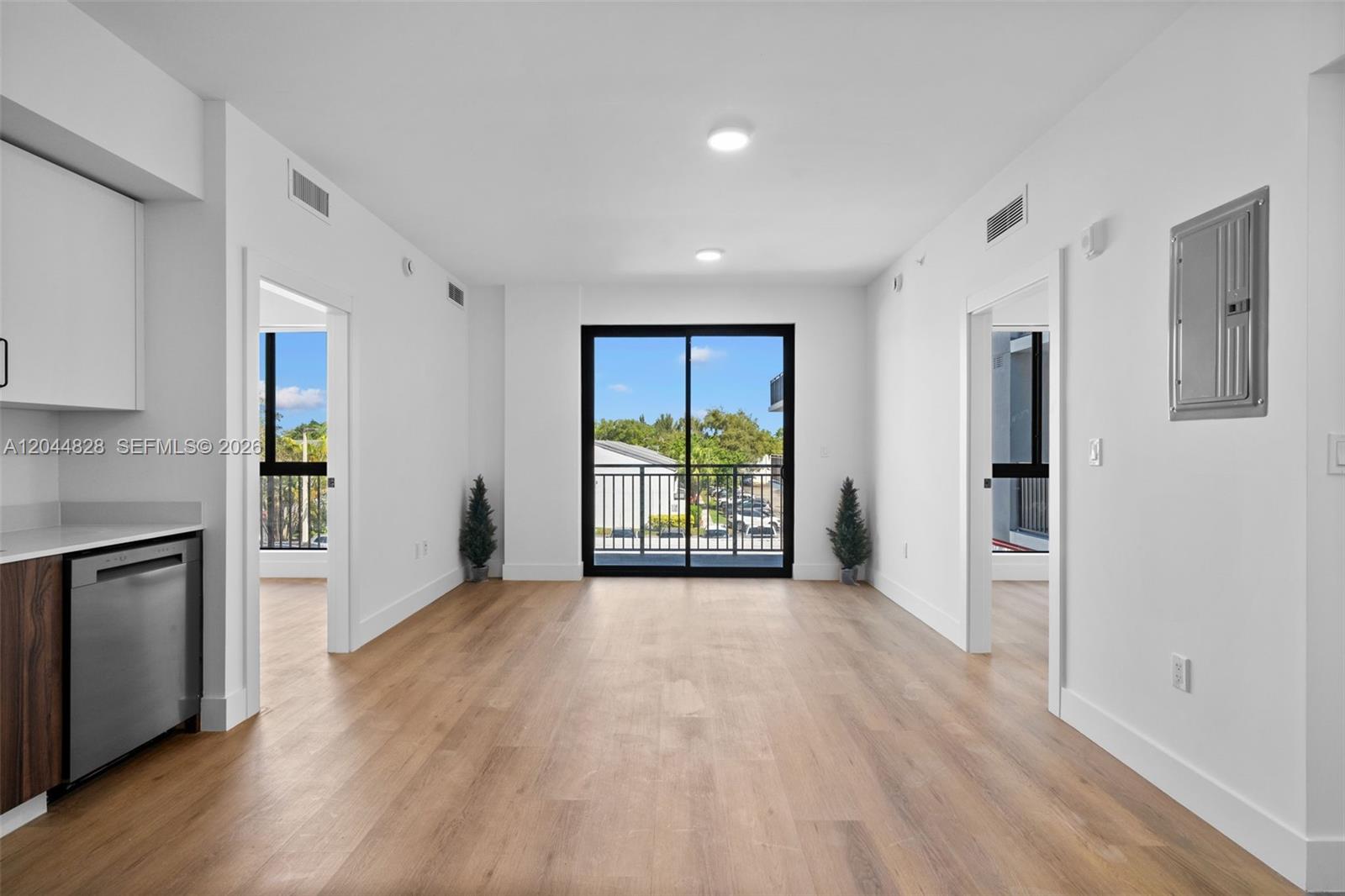 2479 NE 192nd Street 308, Miami, FL 33180, Miami