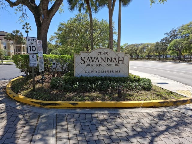 899 Riverside Drive 613, Coral Springs, FL 33071