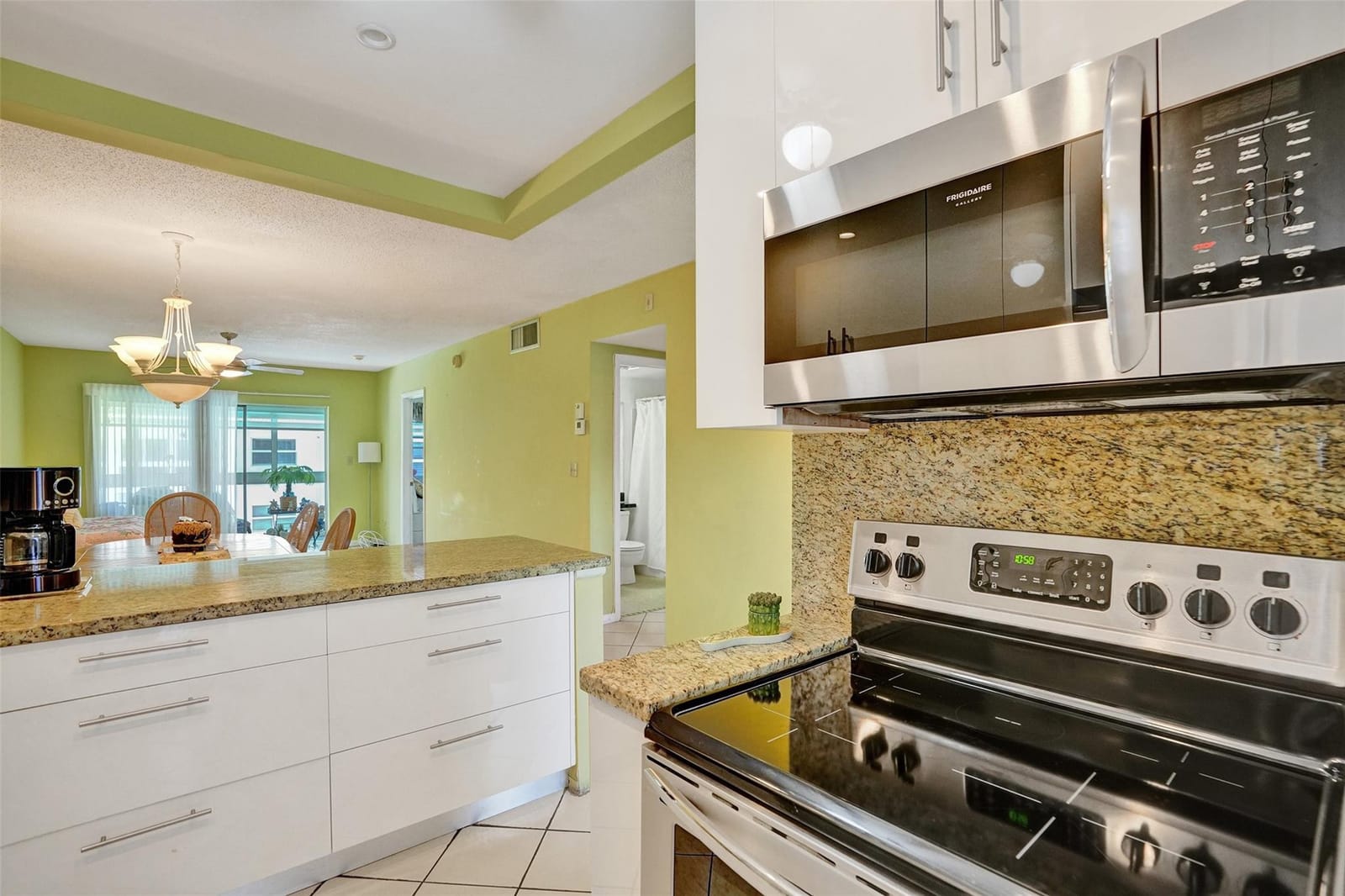 1461 S Ocean Boulevard 303, Lauderdale-By-The-Sea, FL 33062 photo 5