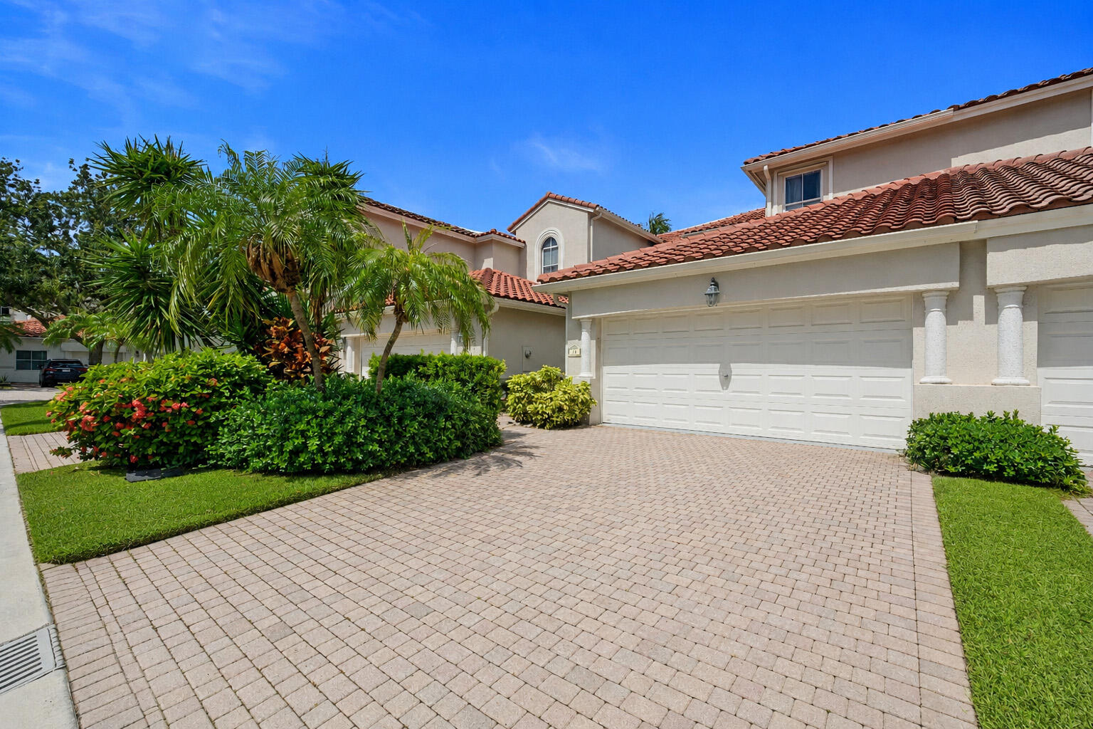 1384 Harbor View W, Hollywood, FL 33019, Hollywood