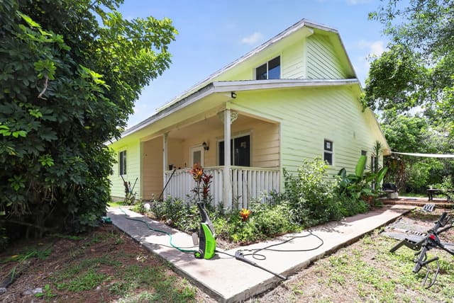 16393 E Mayfair Drive E, The Acreage, FL 33470