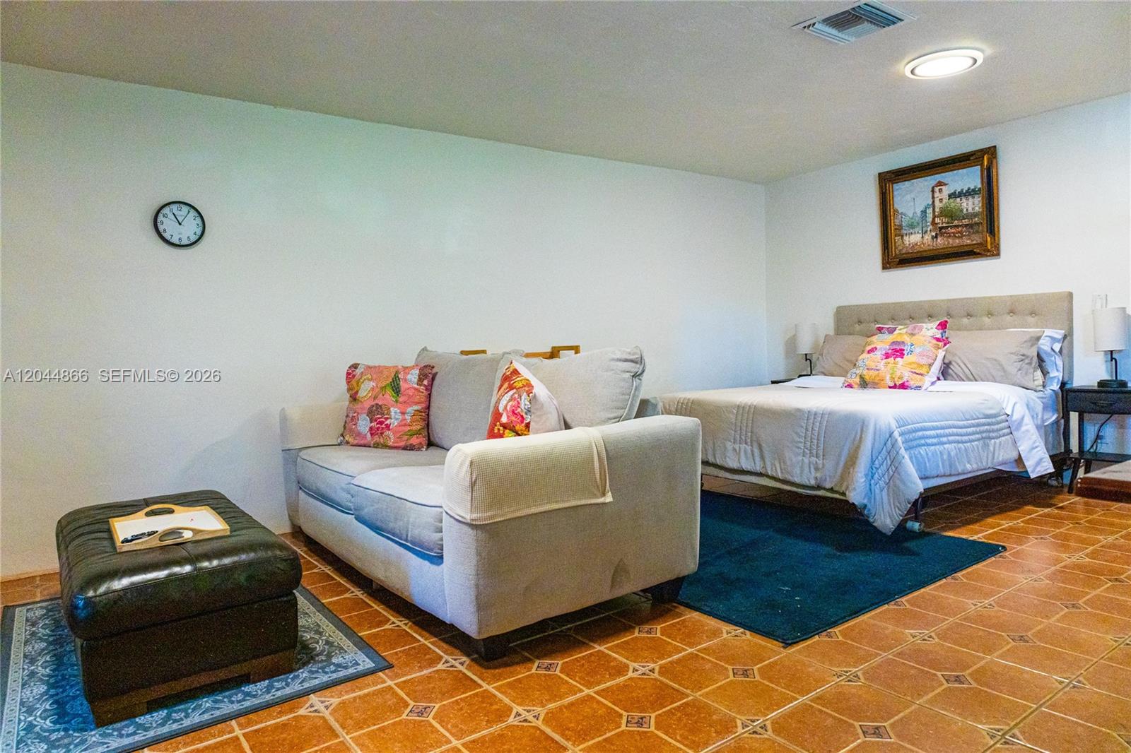 271 NE 154th Street 1, Miami, FL 33162, Miami