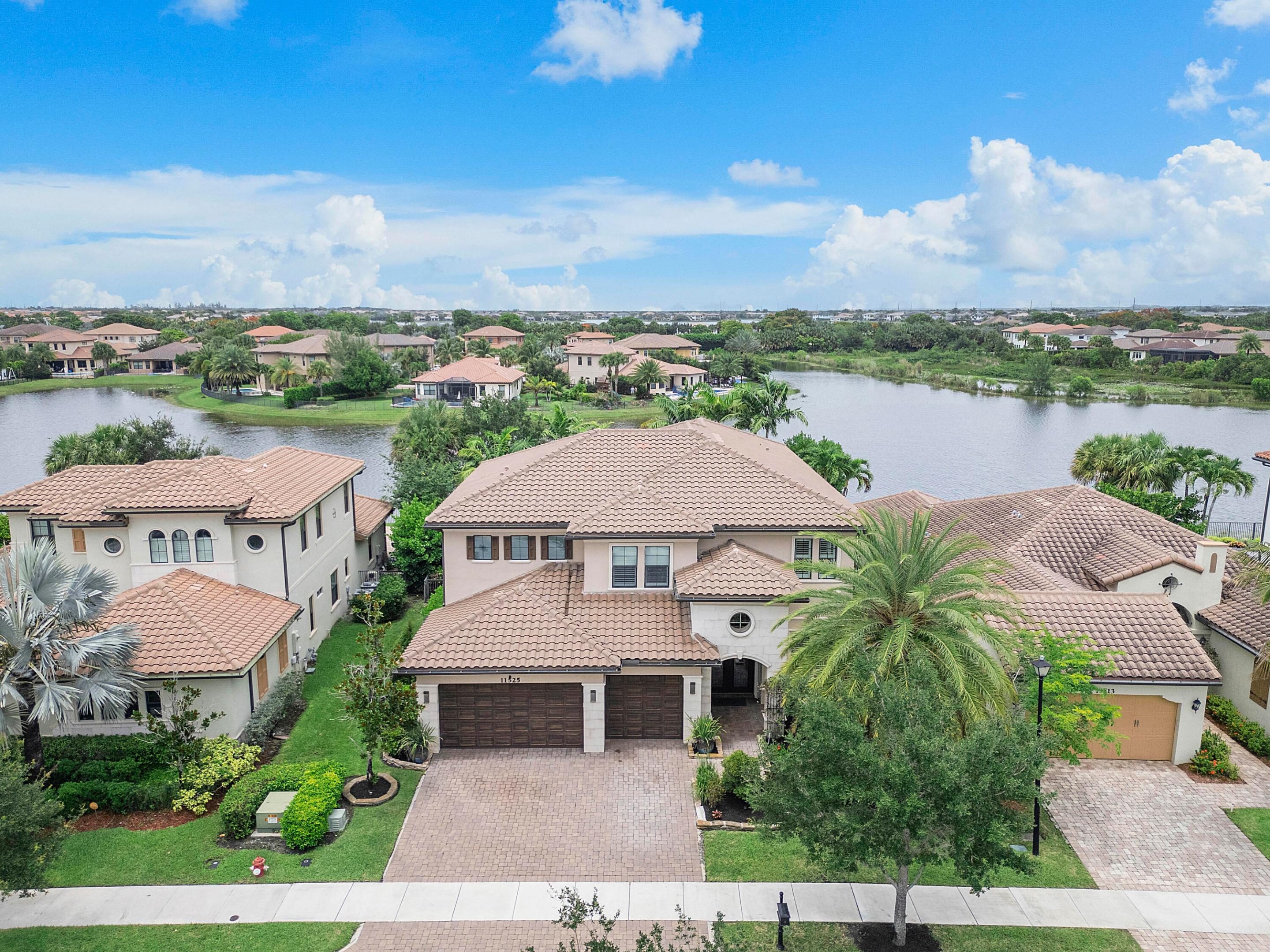 11525 NW 81st Place, Parkland, FL 33076