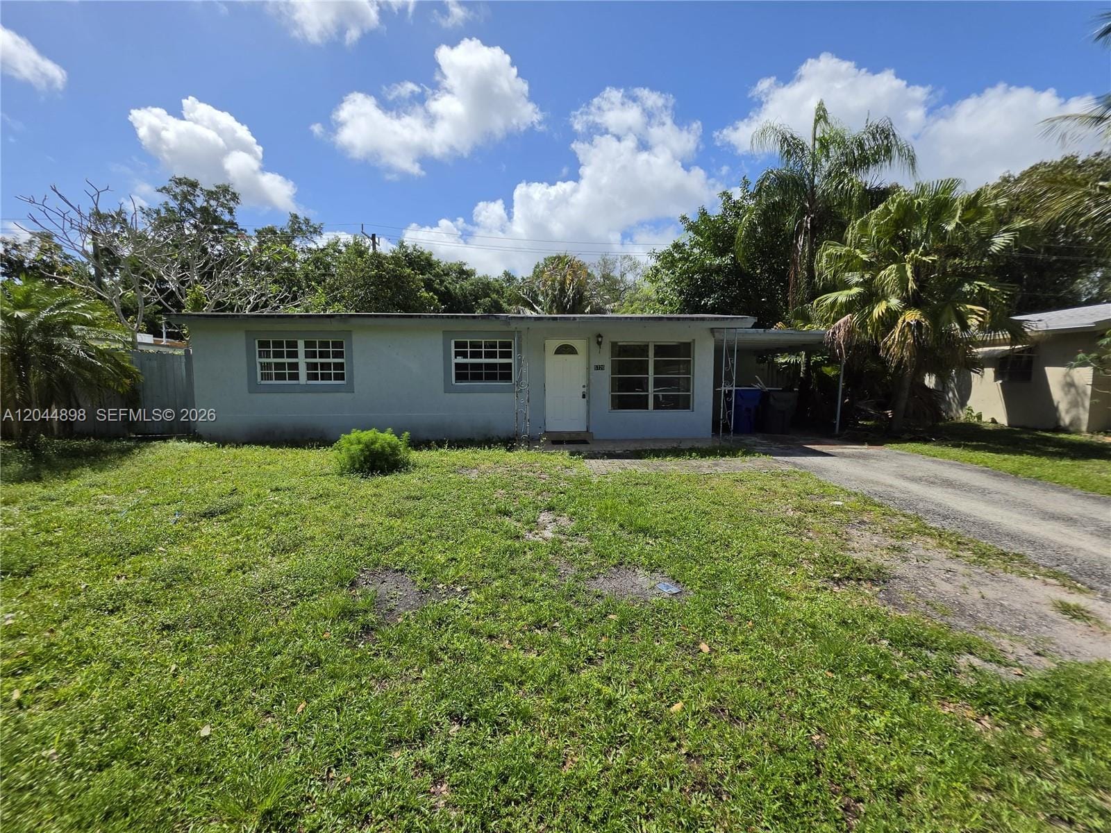 5720 Douglas Street — photo 1