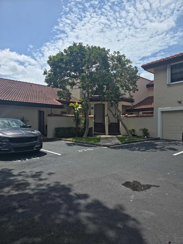 8953 W Sunrise Boulevard 8953, Plantation, FL 33322