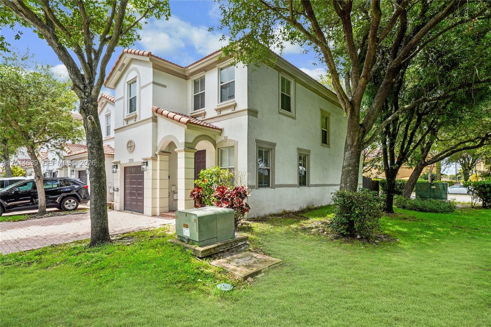 10709 NW 81st Lane, Doral, FL 33178 photo 2