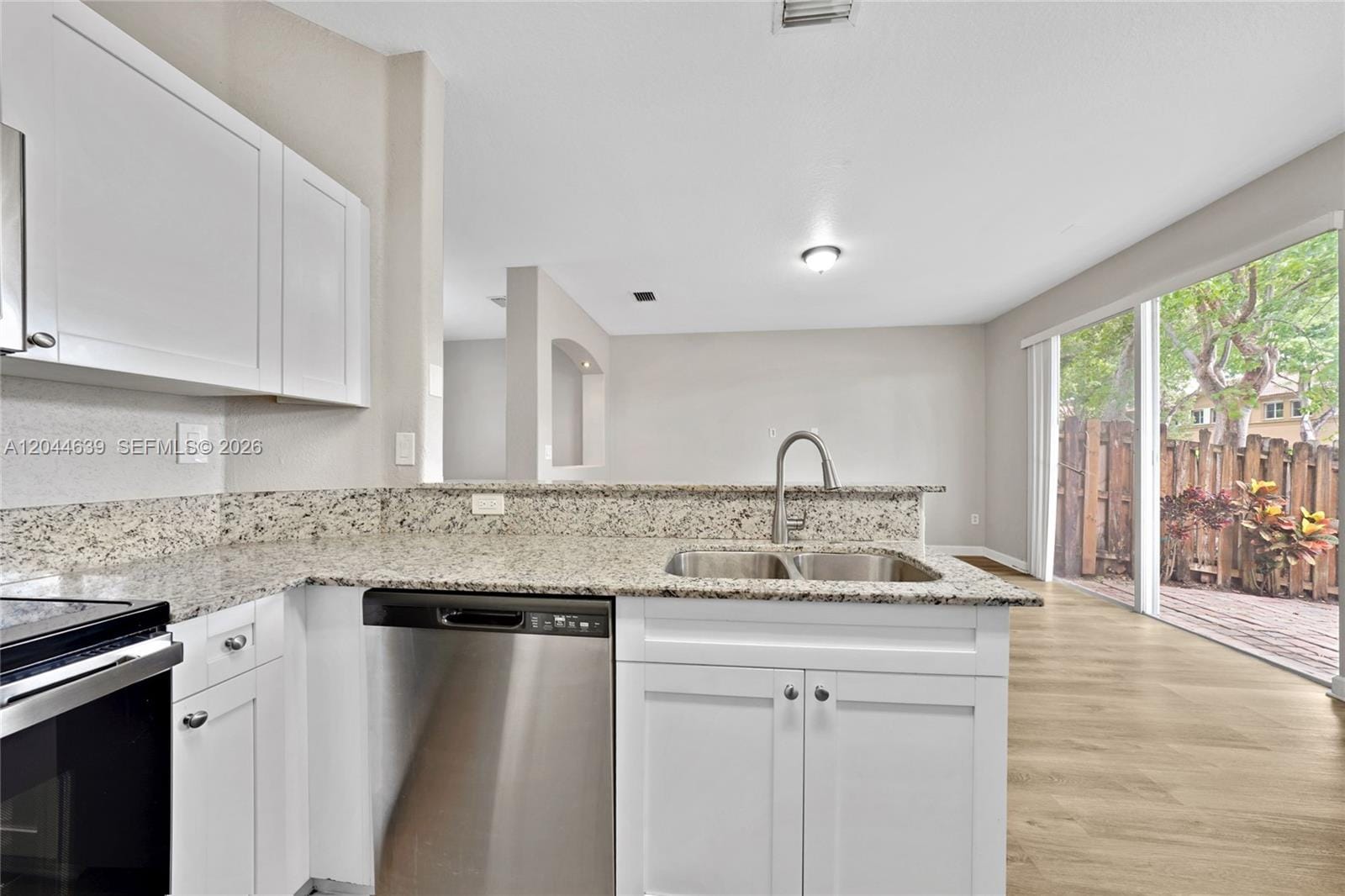 10709 NW 81st Lane, Doral, FL 33178 photo 13