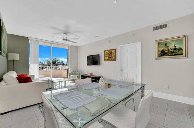 100 NE 6th Street 203, Boynton Beach, FL 33435