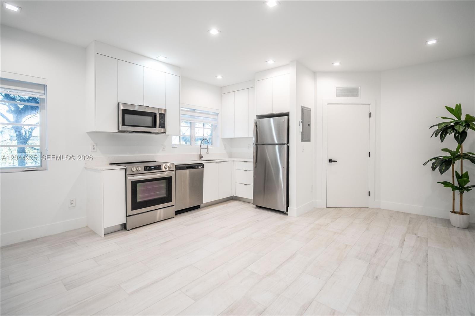 960 Jefferson Avenue, Miami Beach, FL 33139 photo 14
