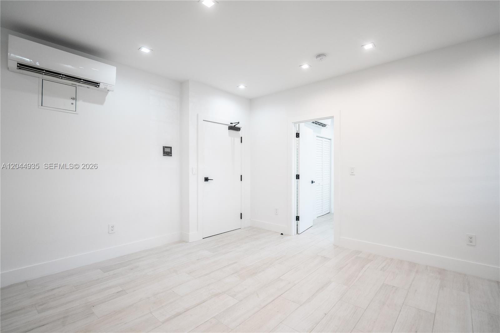 960 Jefferson Avenue, Miami Beach, FL 33139 photo 16