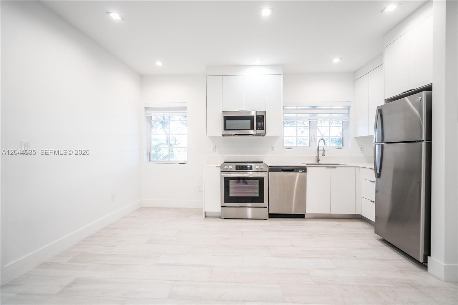960 Jefferson Avenue, Miami Beach, FL 33139 photo 17