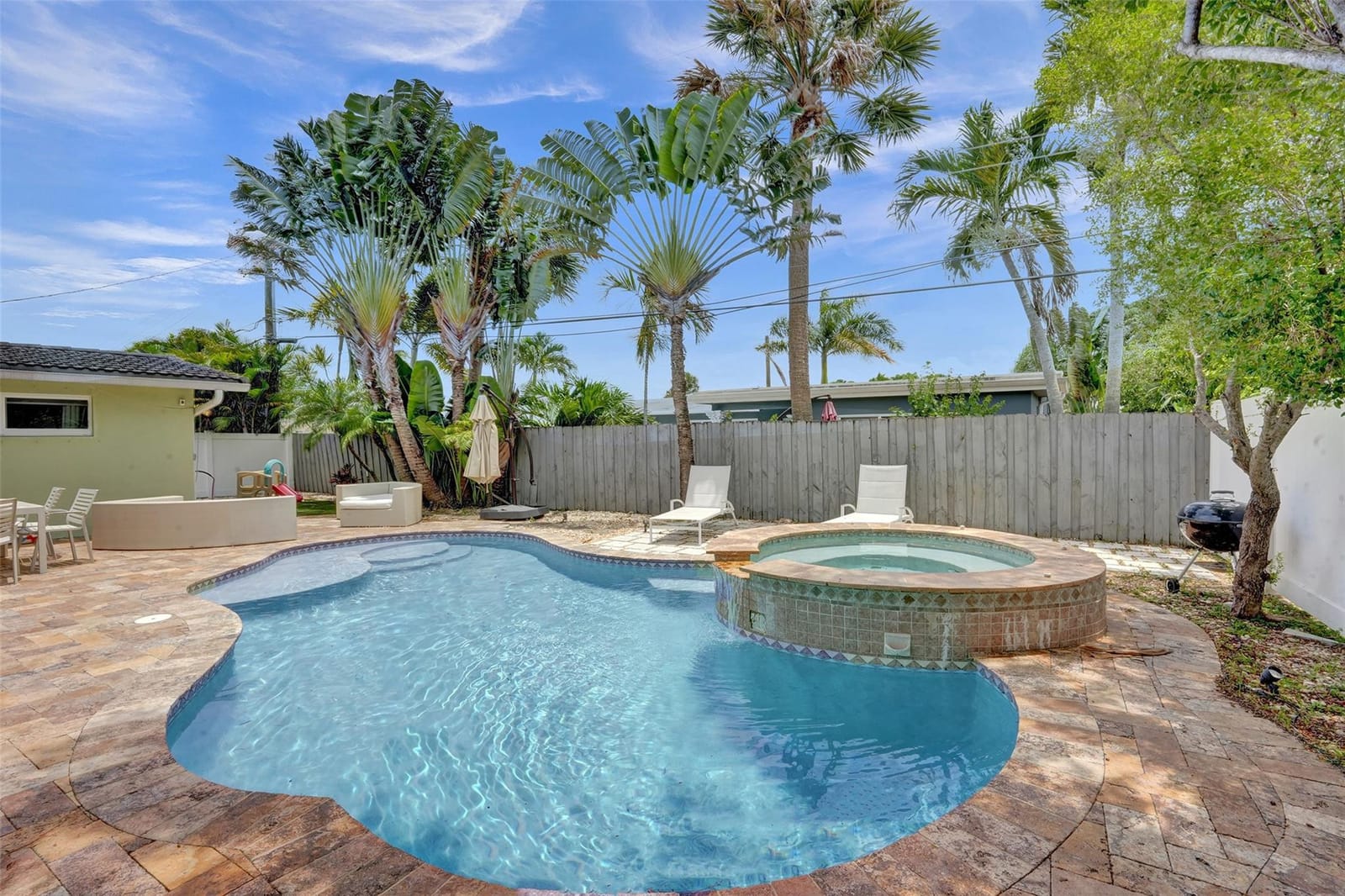 720 NW 29th Court — photo 1