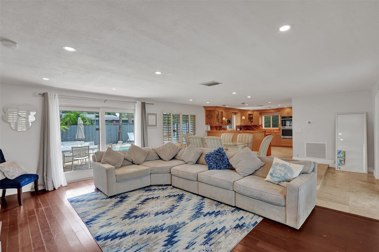 720 NW 29th Court — photo 10