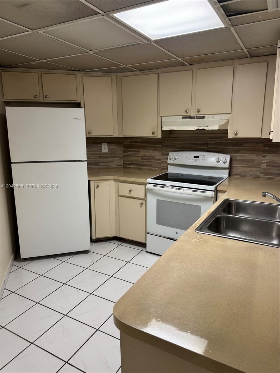 9429 Fontainebleau Boulevard 105-33 — photo 6