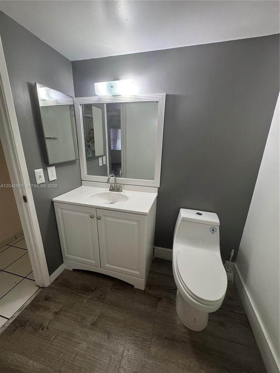9429 Fontainebleau Boulevard 105-33 — photo 9