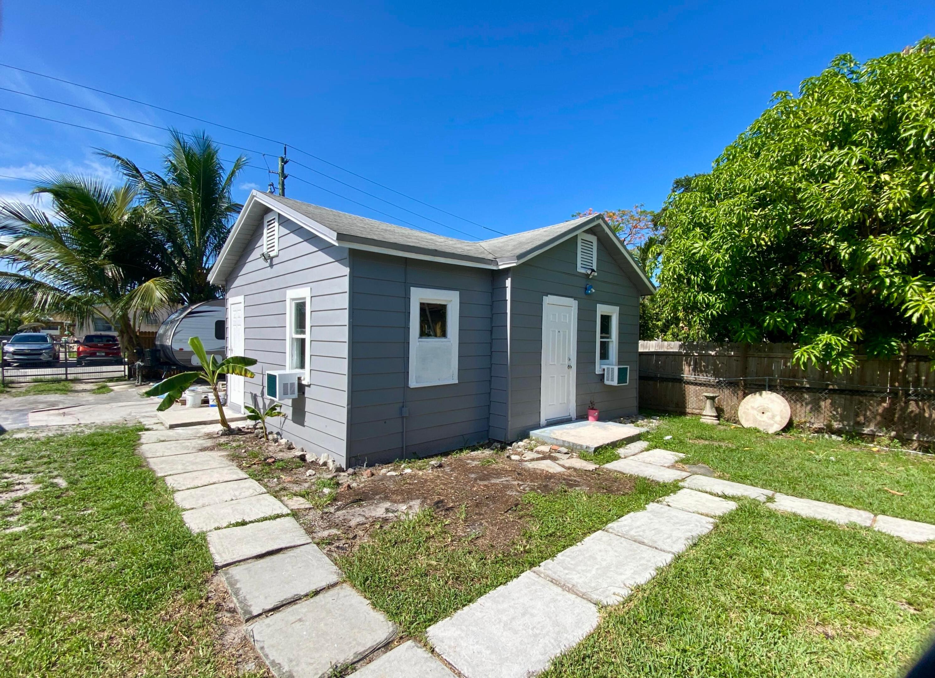2231 Wilson Street 2, Hollywood, FL 33020, Hollywood