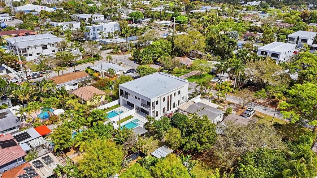 1135 NE 11th Avenue, Fort Lauderdale, FL 33304 photo 5