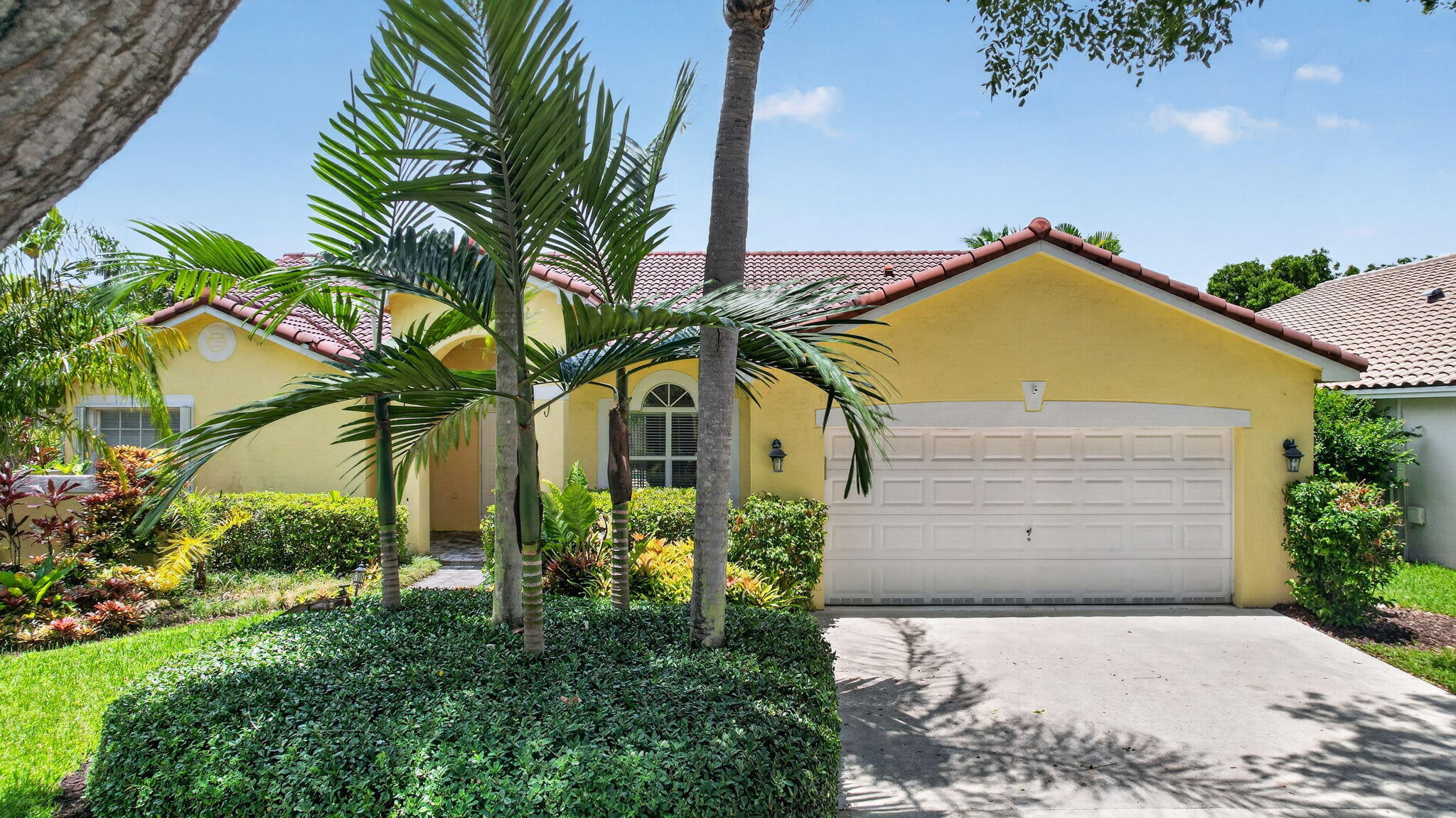 1959 Water Ridge Dr, Weston, FL 33326, Weston