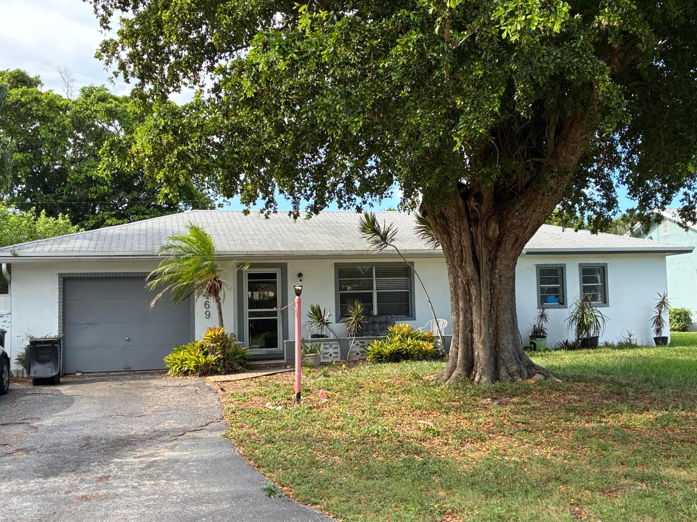 4469 Brandon Drive, Delray Beach, FL 33445