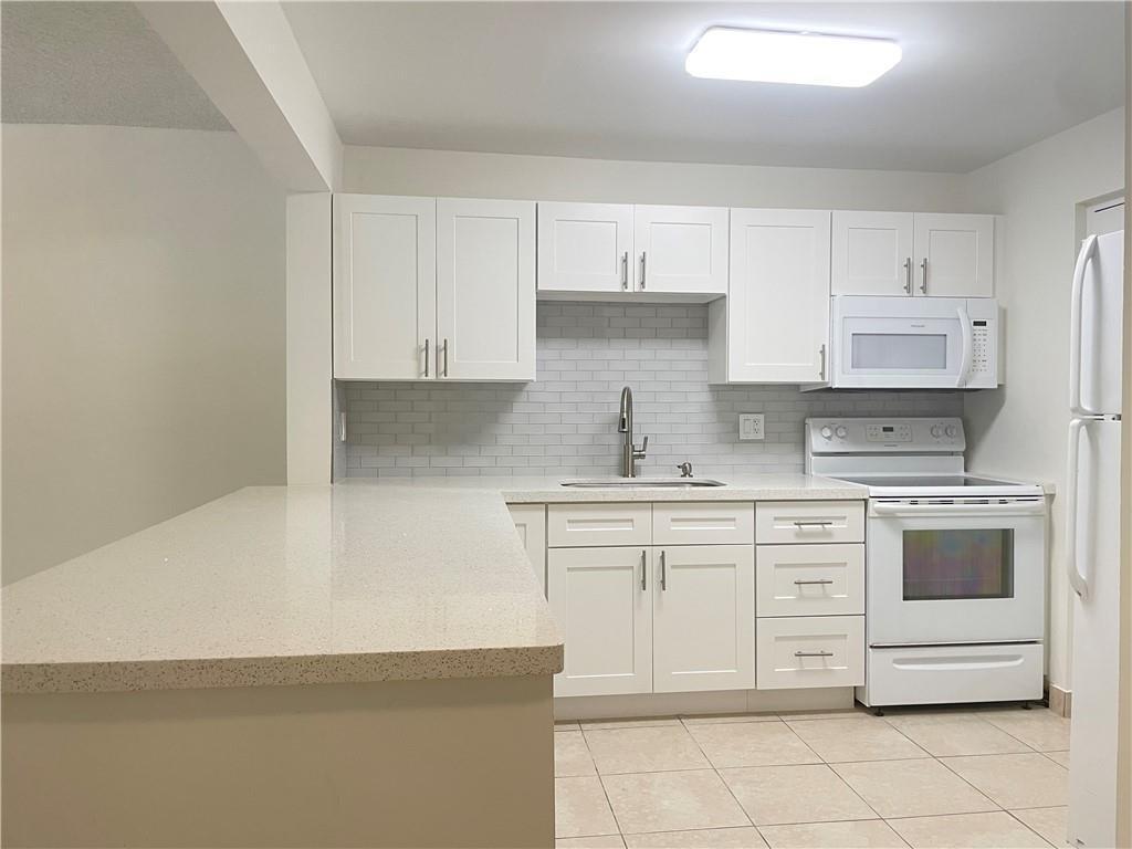 2307 S Cypress Bend Drive 207a, Pompano Beach, FL 33069, Pompano Beach