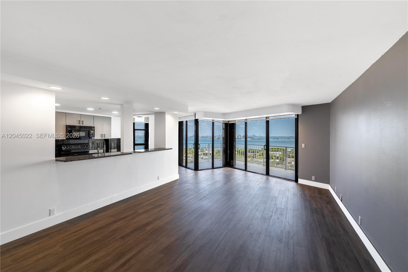 1000 Quayside Terrace 1702, Miami, FL 33138 photo 15