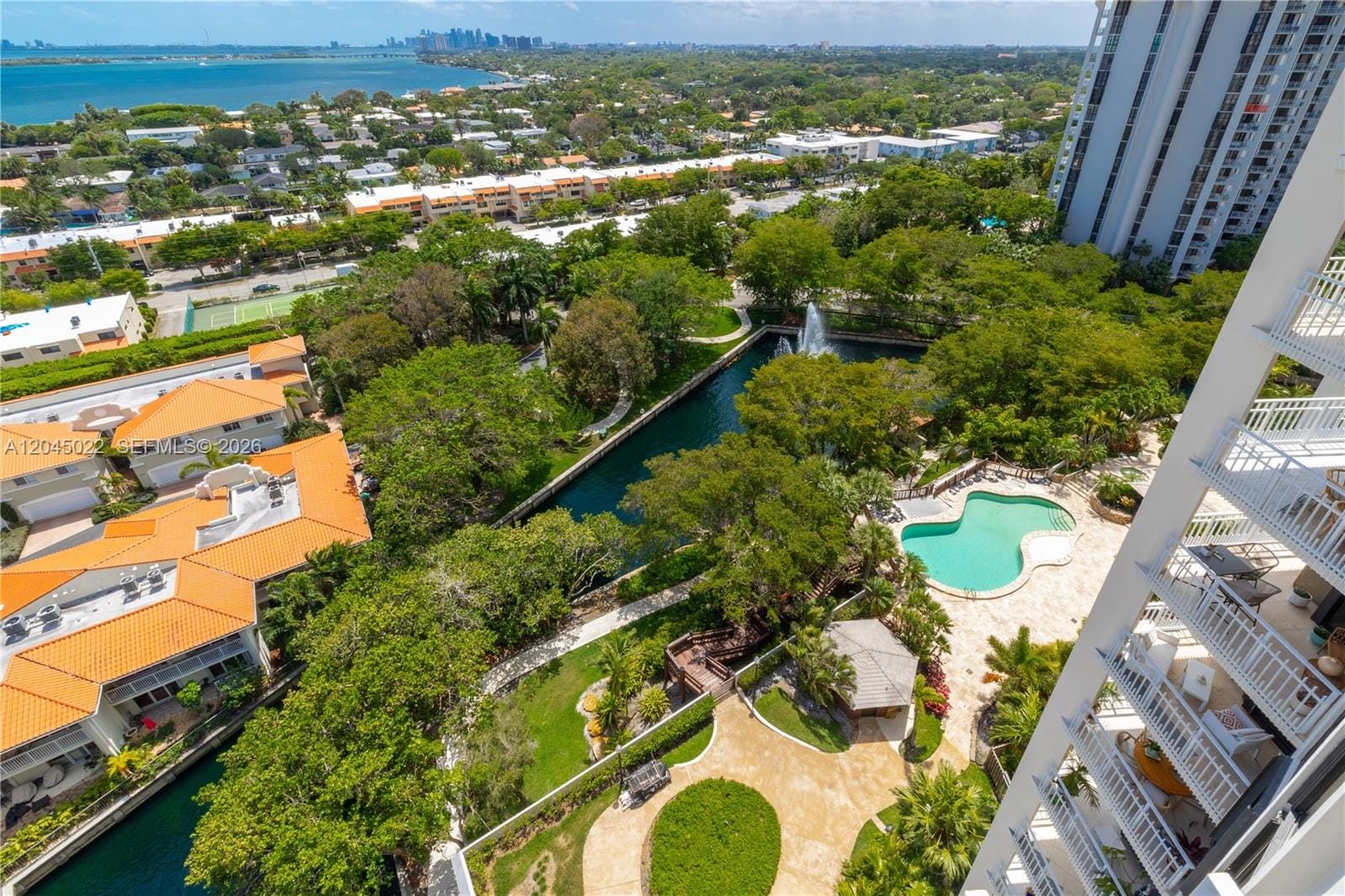 1000 Quayside Terrace 1702, Miami, FL 33138 photo 25