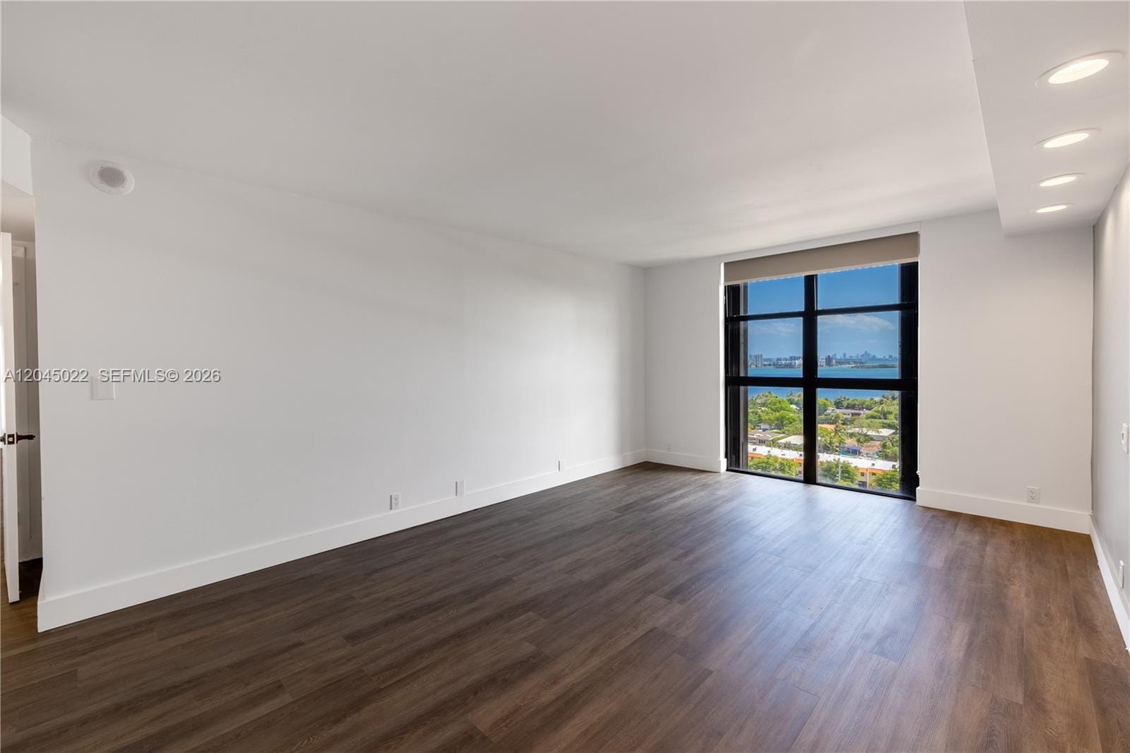 1000 Quayside Terrace 1702, Miami, FL 33138 photo 8