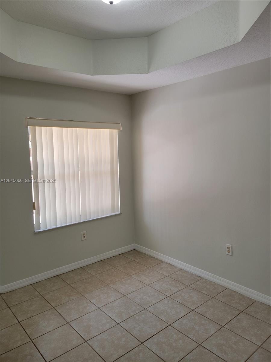 618 SW 106 Avenue 1511 — photo 2