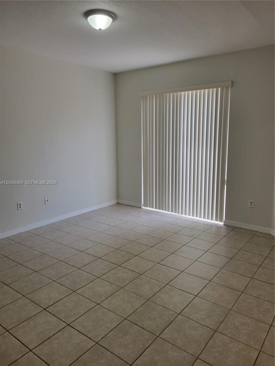 618 SW 106 Avenue 1511 — photo 3