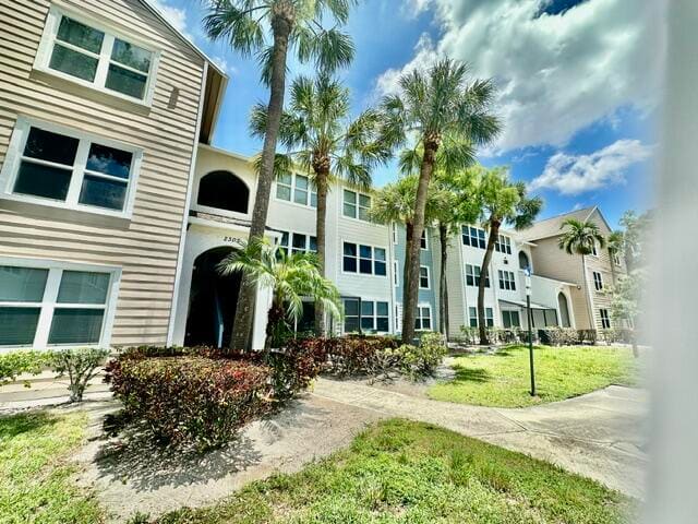 2305 N Congress Avenue 11, Boynton Beach, FL 33426
