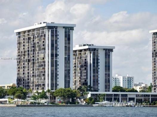 1901 Brickell Avenue B1614, Miami, FL 33129