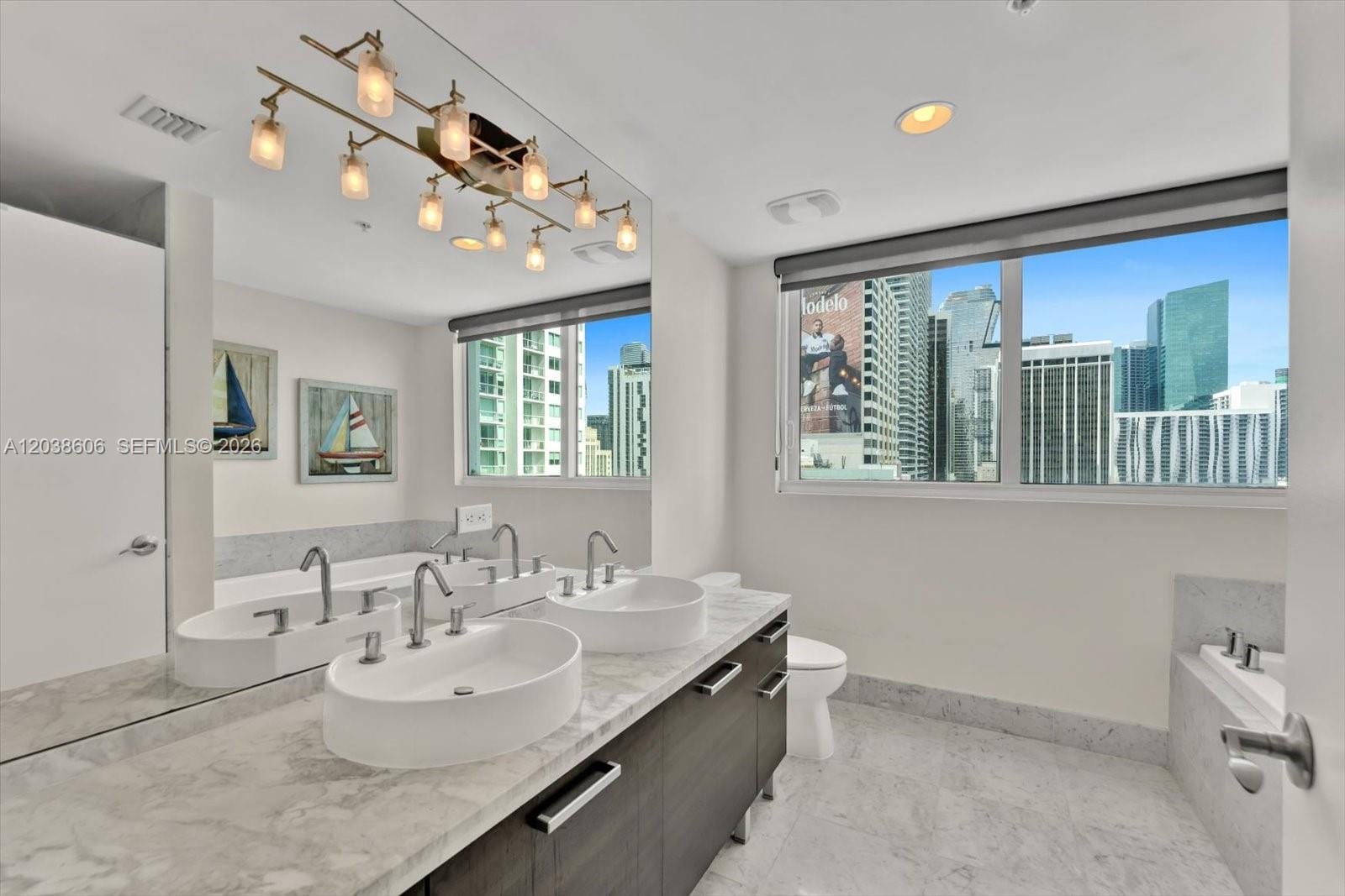 244 Biscayne Boulevard 1803, Miami, FL 33132 photo 13