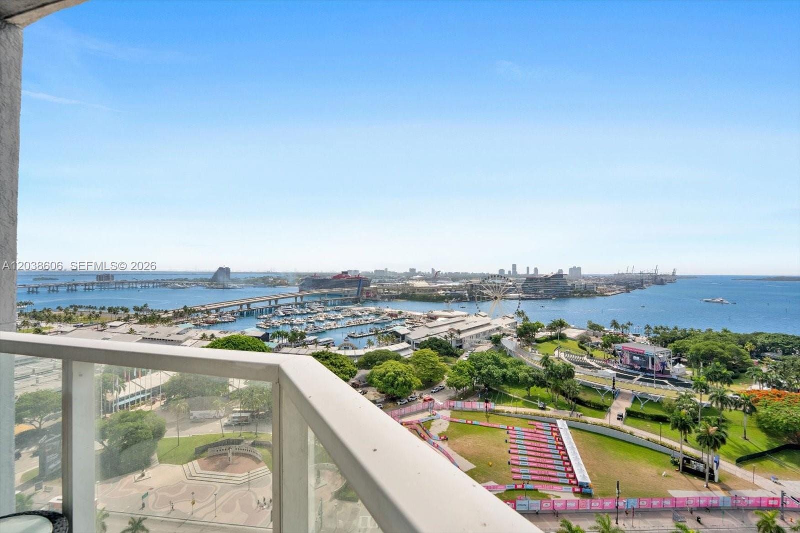 244 Biscayne Boulevard 1803 — photo 3