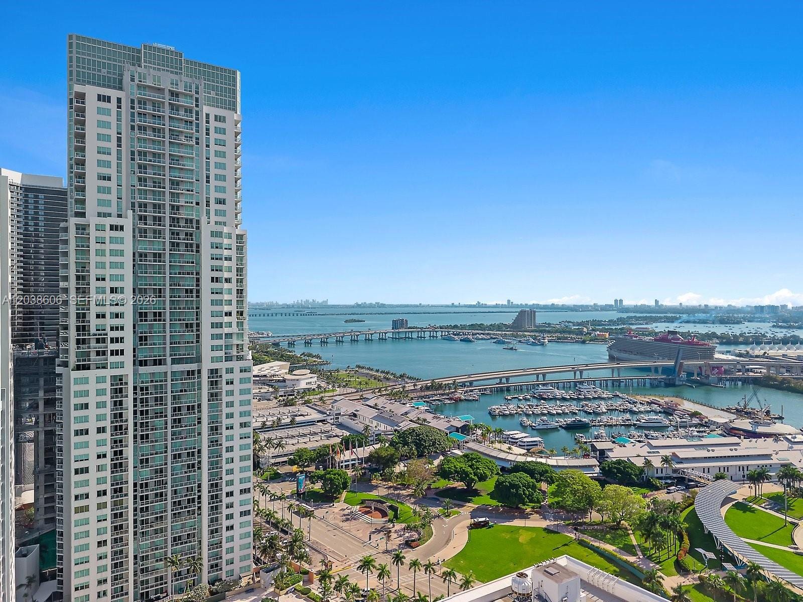 244 Biscayne Boulevard 1803, Miami, FL 33132 photo 23