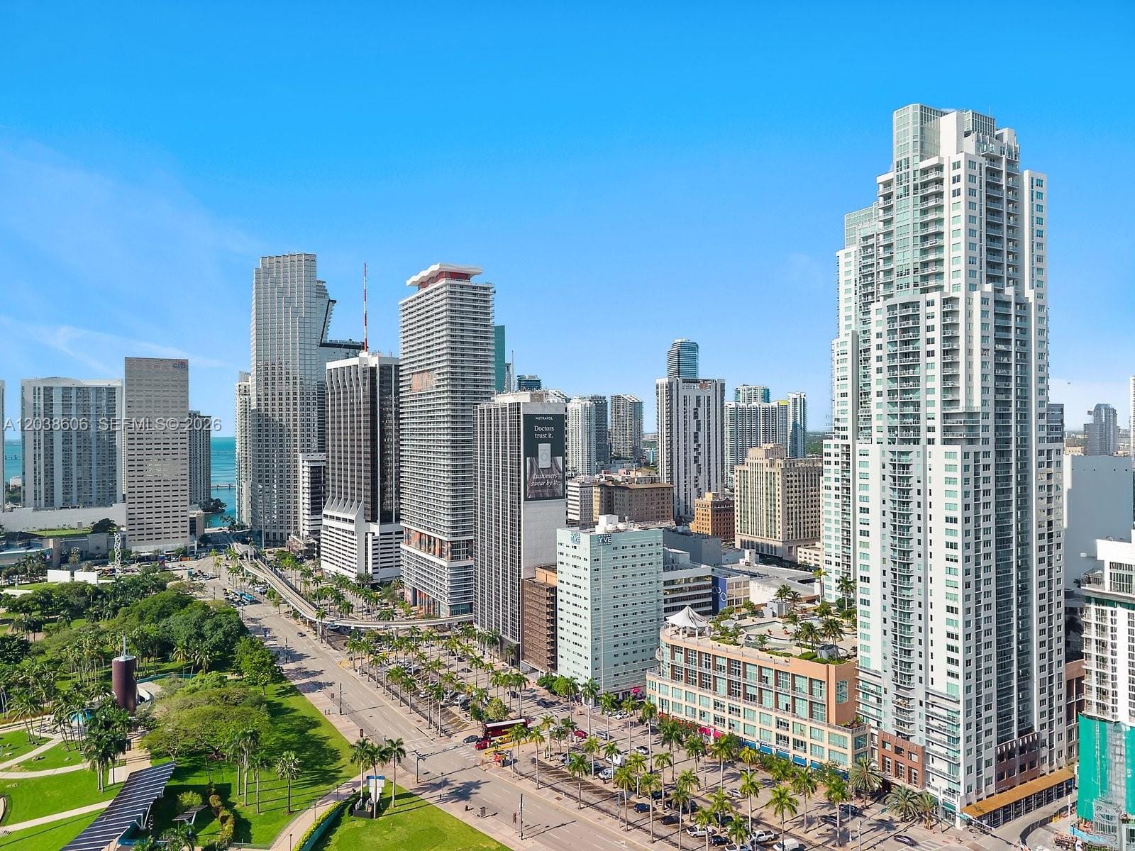 244 Biscayne Boulevard 1803, Miami, FL 33132 photo 24