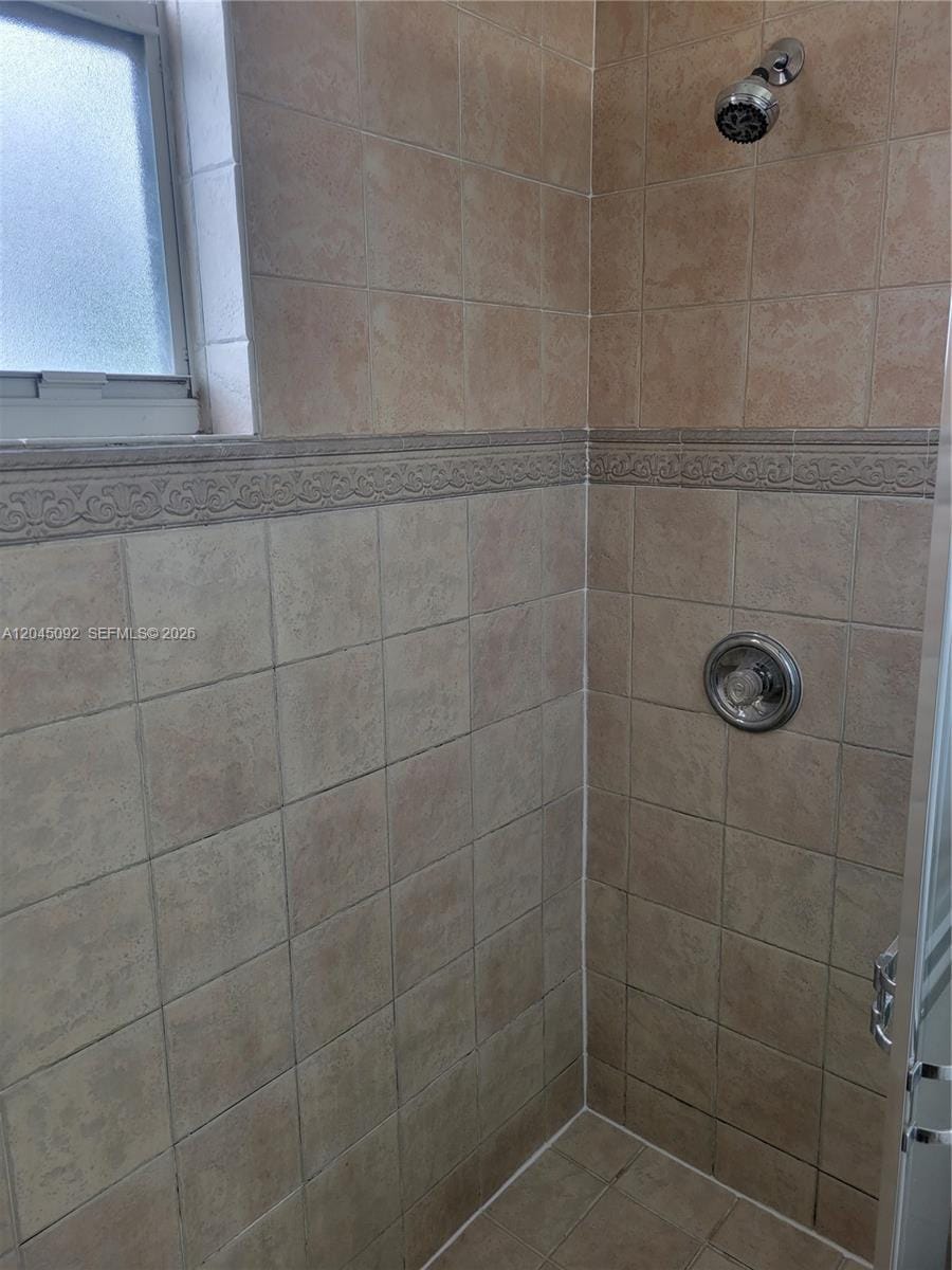 10691 SW 6th Street 804, Pembroke Pines, FL 33025 photo 13