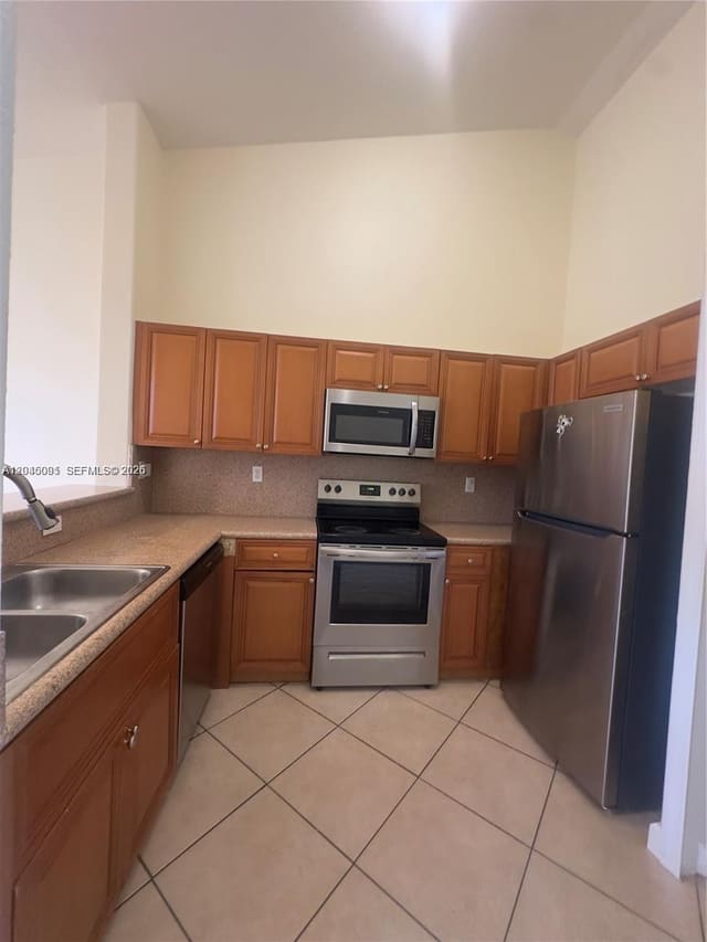 1660 SE 29th Street 109, Homestead, FL 33035
