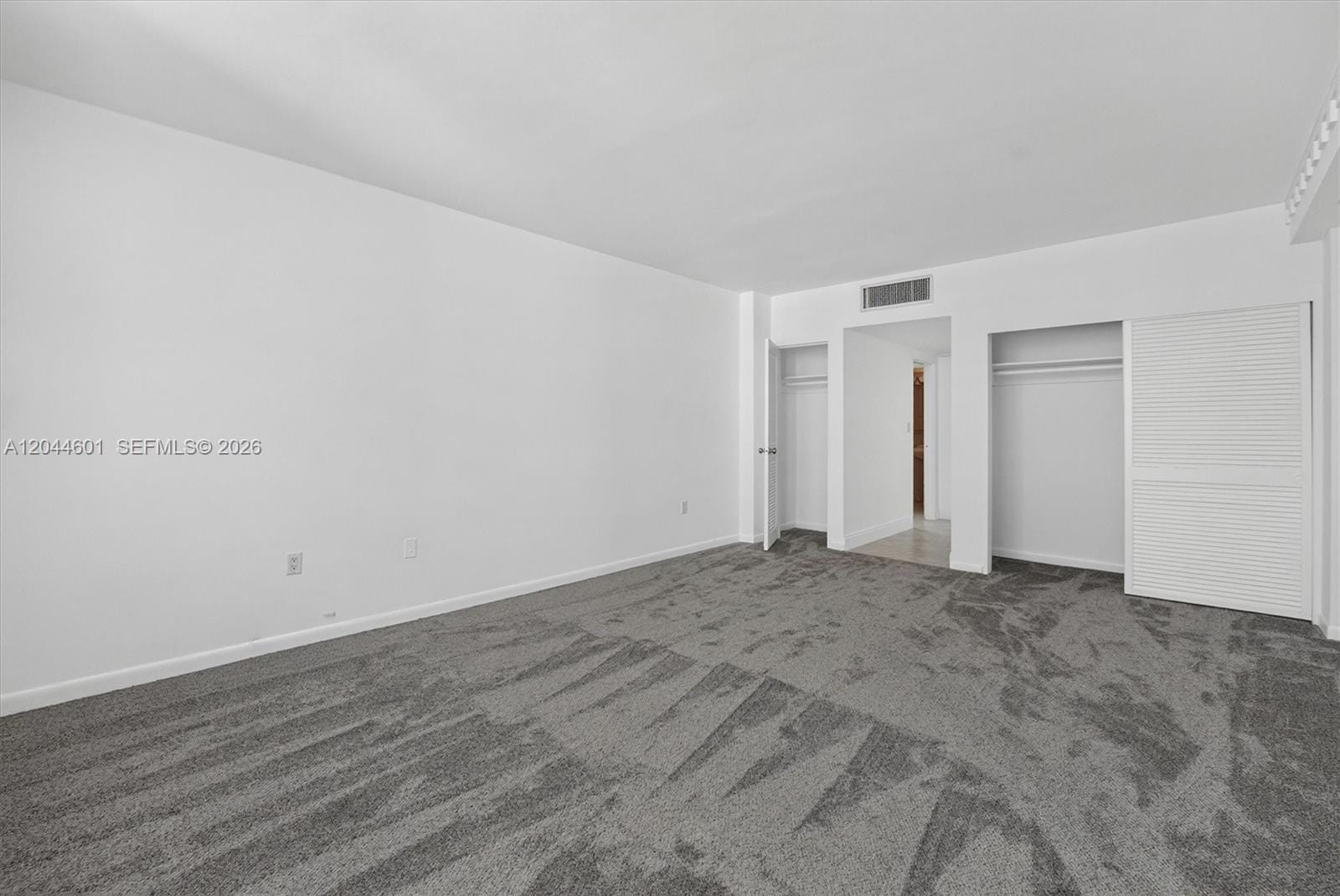 5001 Collins Avenue 9H — photo 11