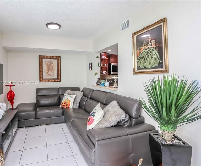2055 SW 122nd Avenue 306, Miami, FL 33175