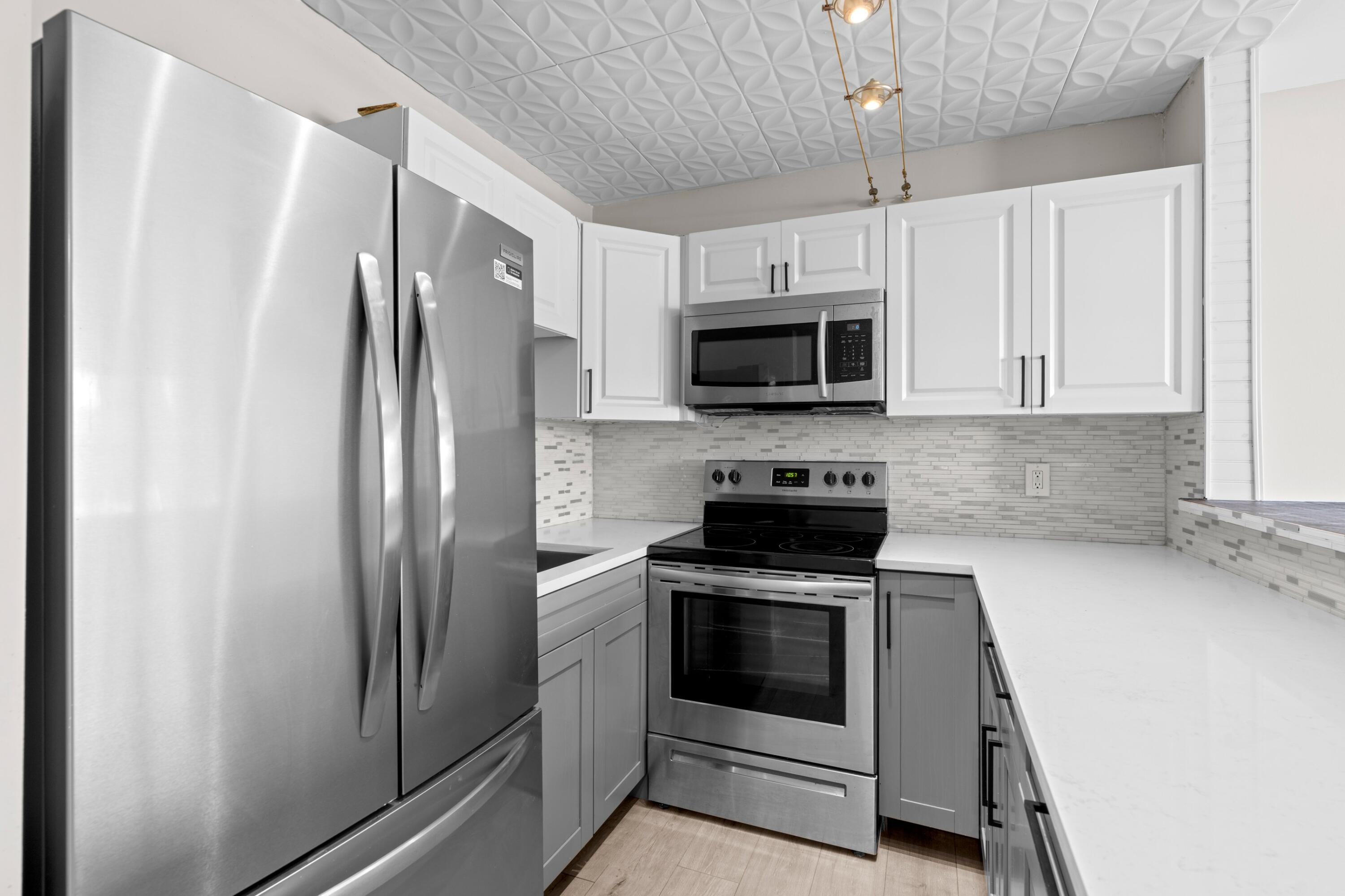 228 Camden J, West Palm Beach, FL 33417